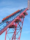 De trappen naast de twee lift hills van Cobra zijn speciaal voor deze boomerang ontworpen
om een eventuele evacuatie te vergemakkelijken.